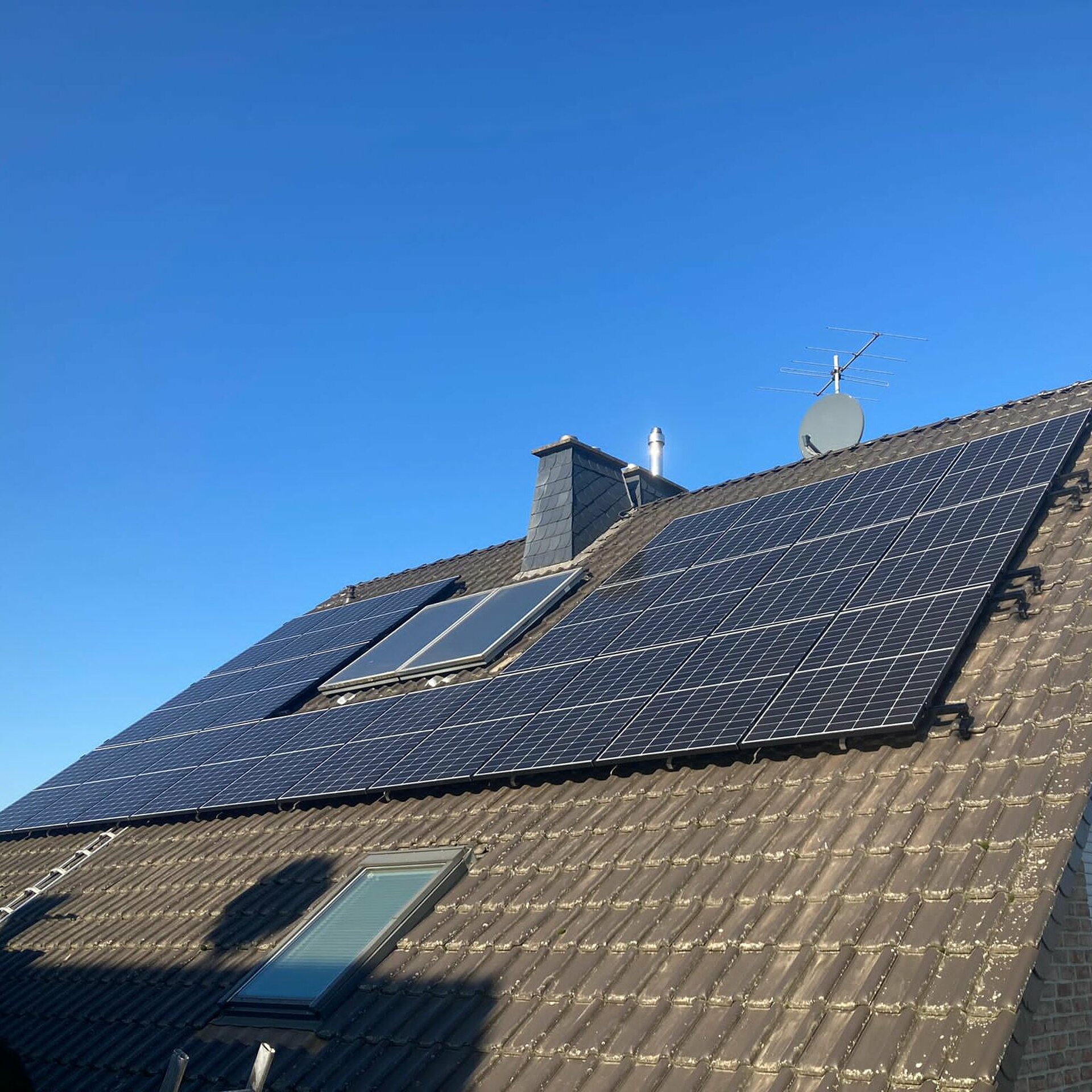 Sistema fotovoltaico Jüchen Germania – PV Modulo WST-410MGX