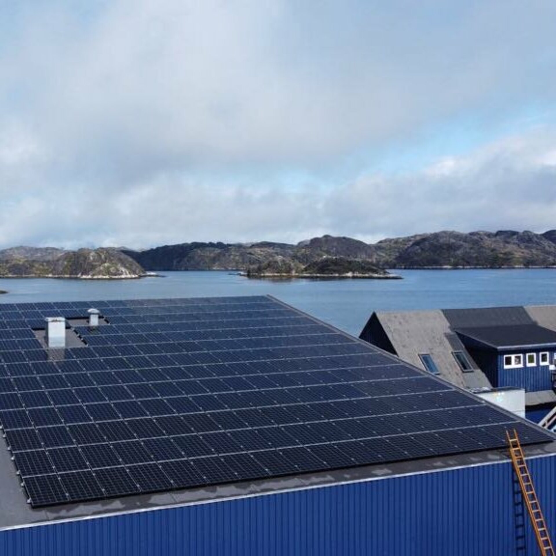 Sistema fotovoltaico Fiskenæsset Groenlandia – PV Modulo WST-370MGL, GEMINI