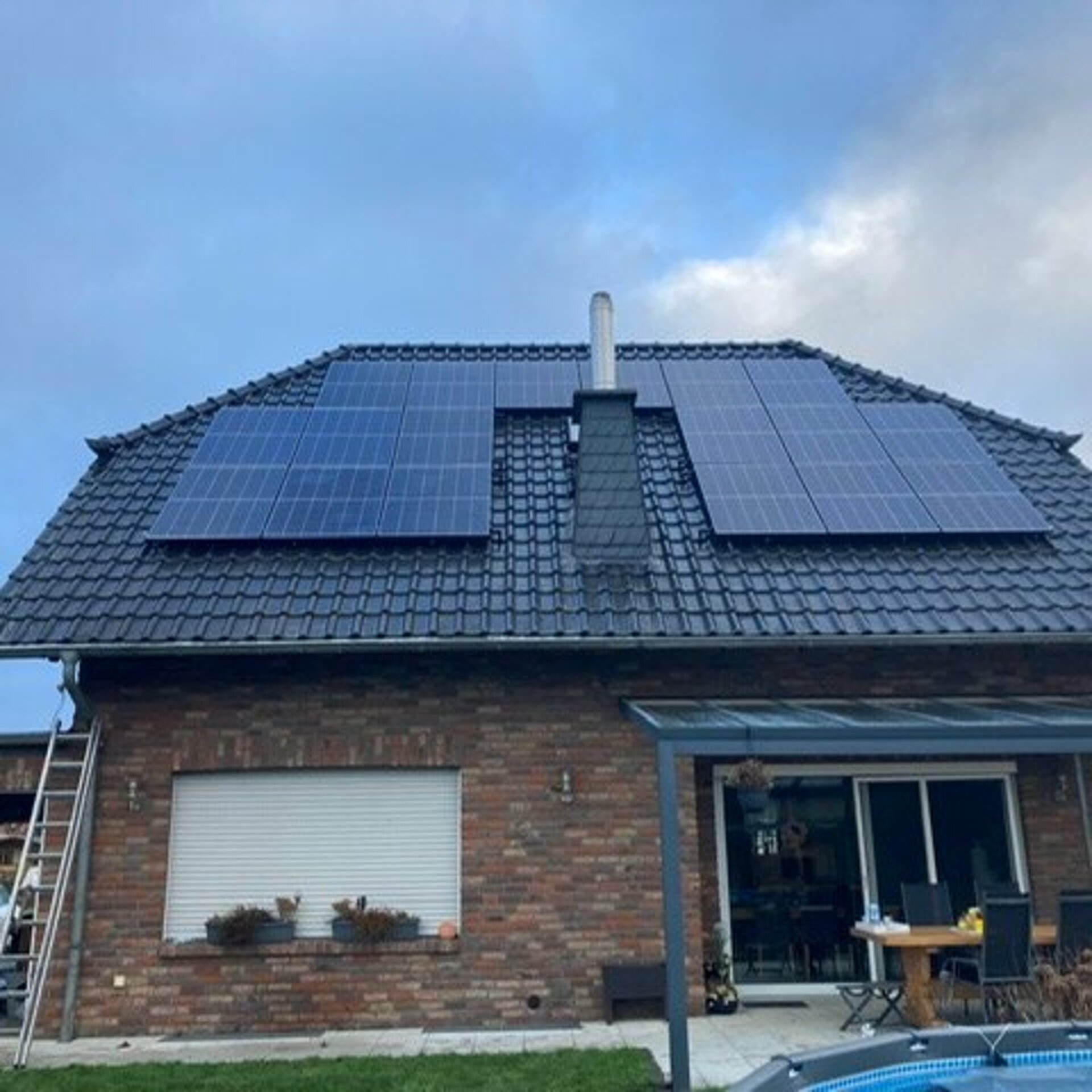 Sistema fotovoltaico Erkelenz Germania – PV Modulo WST-410MGX