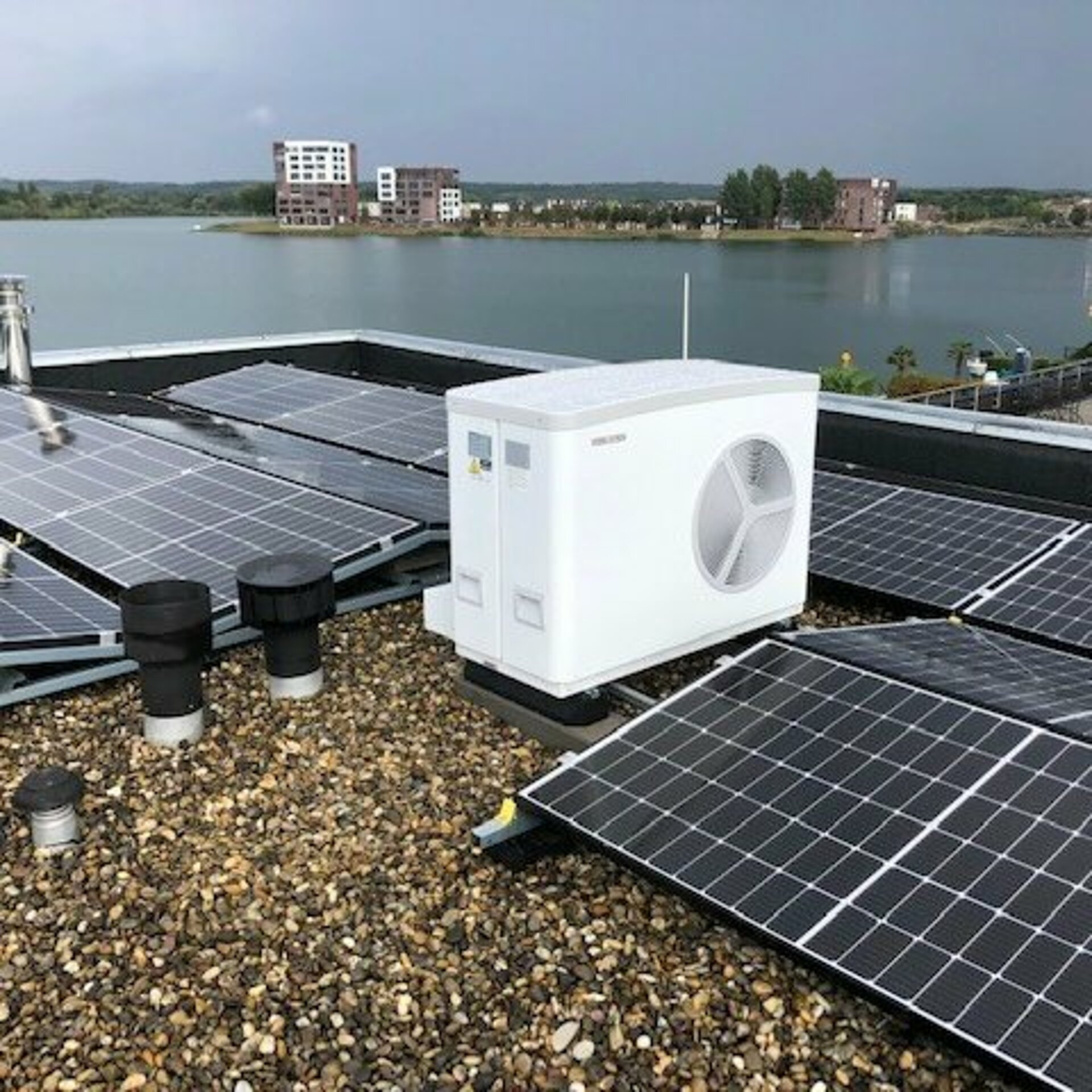 Sistema fotovoltaico Cujik Paesi Bassi – PV Modulo WST-410MGX
