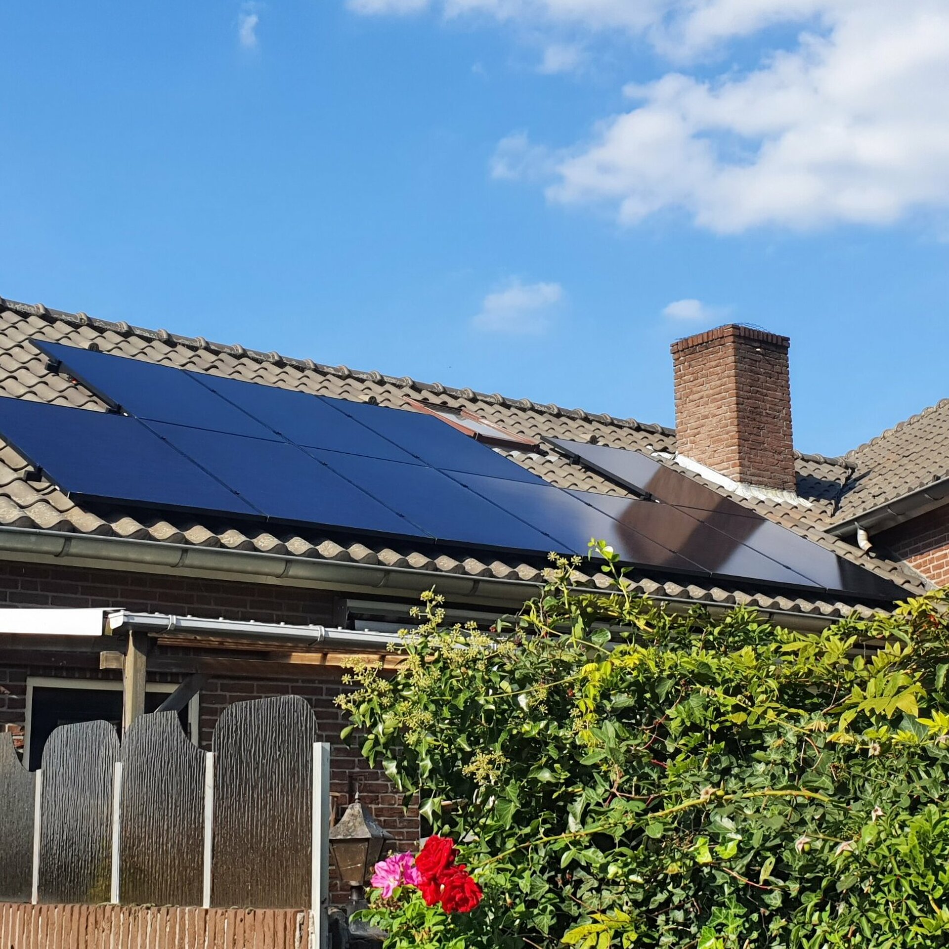 Sistema fotovoltaico Rijkevoort Paesi Bassi – PV Modulo WST-400MGX